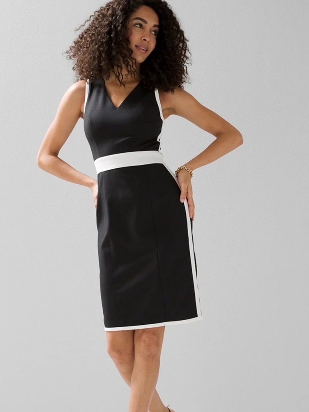 WHBM Sleeveless V-neck Colorblock Sheath Dress Black/White